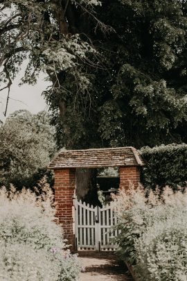 Un mariage champêtre en petit comité en Normandie - Photos : Rita Boulanger - Organisation : La fabrique des instants - Blog mariage : La mariée aux pieds nus