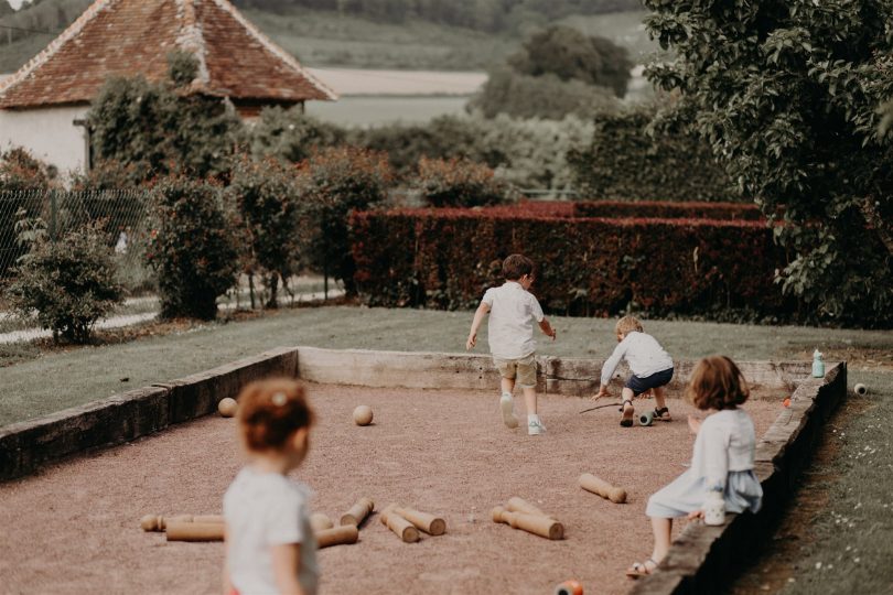 Un mariage champêtre en petit comité en Normandie - Photos : Rita Boulanger - Organisation : La fabrique des instants - Blog mariage : La mariée aux pieds nus