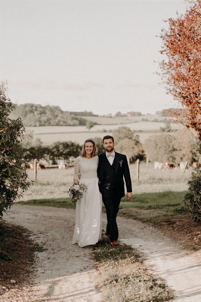 Un mariage champêtre en petit comité en Normandie - Photos : Rita Boulanger - Organisation : La fabrique des instants - Blog mariage : La mariée aux pieds nus