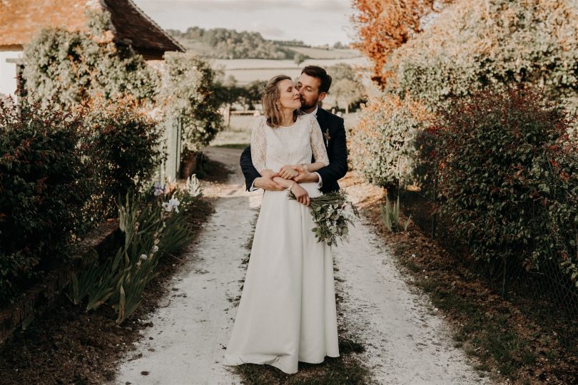 Un mariage champêtre en petit comité en Normandie - Photos : Rita Boulanger - Organisation : La fabrique des instants - Blog mariage : La mariée aux pieds nus