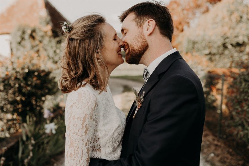 Un mariage champêtre en petit comité en Normandie - Photos : Rita Boulanger - Organisation : La fabrique des instants - Blog mariage : La mariée aux pieds nus