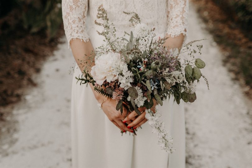 Un mariage champêtre en petit comité en Normandie - Photos : Rita Boulanger - Organisation : La fabrique des instants - Blog mariage : La mariée aux pieds nus