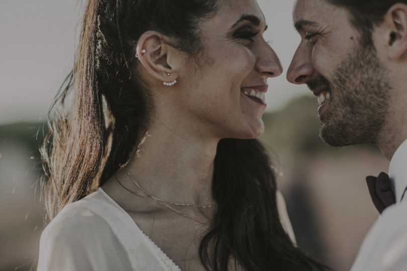 Un mariage champêtre en vert et blanc aux Domaines de Patras en Provence - A découvrir sur le blog mariage www.lamarieeauxpiedsnus.com - Photos : Lorenzo Accardi