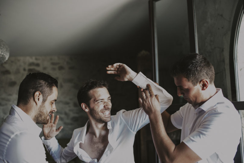 Un mariage champêtre en vert et blanc aux Domaines de Patras en Provence - A découvrir sur le blog mariage www.lamarieeauxpiedsnus.com - Photos : Lorenzo Accardi