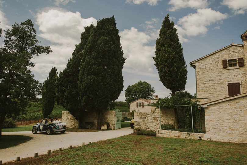 Un mariage simple et champêtre en Croatie - A découvrir sur le blog mariage www.lamarieeauxpiedsnus.com - Photos : Marko Marinkovic