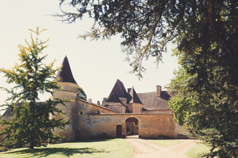 Un mariage champetre à Bergerac - A découvrir sur le blog mariage www.lamarieeauxpiedsnus.com - Photos : Anne Claire Brun