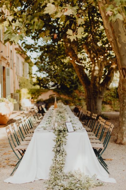 Un mariage au Château des Demoiselles dans le Var - Photos : Lora Barra - Blog mariage : La mariée aux pieds nus