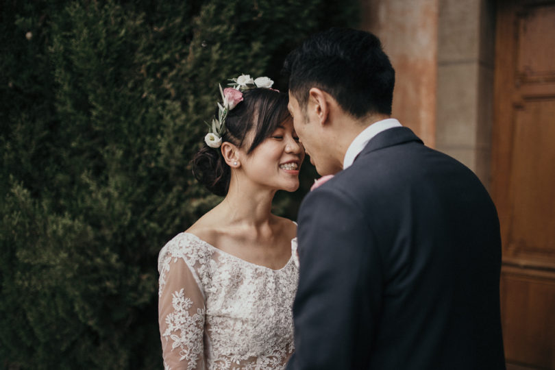 Un mariage en petit comité au Château des Demoiselles - A découvrir sur le blog mariage www.lamarieeauxpiedsnus.com - Photos : Sébastien Boudot