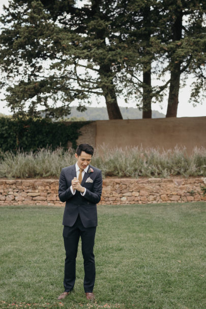 Un mariage en petit comité au Château des Demoiselles - A découvrir sur le blog mariage www.lamarieeauxpiedsnus.com - Photos : Sébastien Boudot