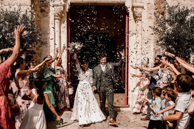 Un mariage au Chateau Bas d'Aumelas près de Montpellier dans l'Hérault - Photos : Rock n' Brides - Blog mariage : La mariée aux pieds nus