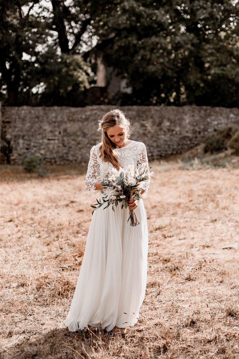 Un mariage au Chateau Bas d'Aumelas près de Montpellier dans l'Hérault - Photos : Rock n' Brides - Blog mariage : La mariée aux pieds nus