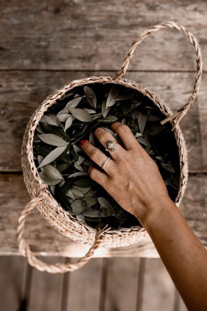 Un mariage au Chateau Bas d'Aumelas près de Montpellier dans l'Hérault - Photos : Rock n' Brides - Blog mariage : La mariée aux pieds nus