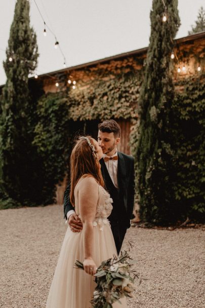 Un mariage champêtre au Château de Bois Rigaud en Auvergne - Photos : Clarisse et Johann - Blog mariage : La mariée aux pieds nus