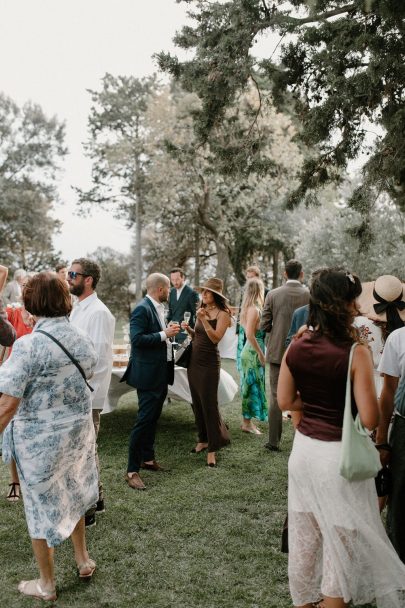 Un mariage au Château de Paraza près de Narbonne en Occitanie - Photos : Clarisse et Johan - Blog mariage : La mariée aux pieds nus