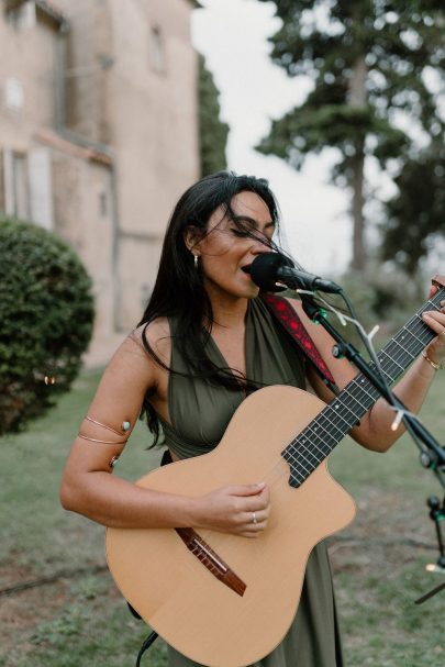 Un mariage au Château de Paraza près de Narbonne en Occitanie - Photos : Clarisse et Johan - Blog mariage : La mariée aux pieds nus