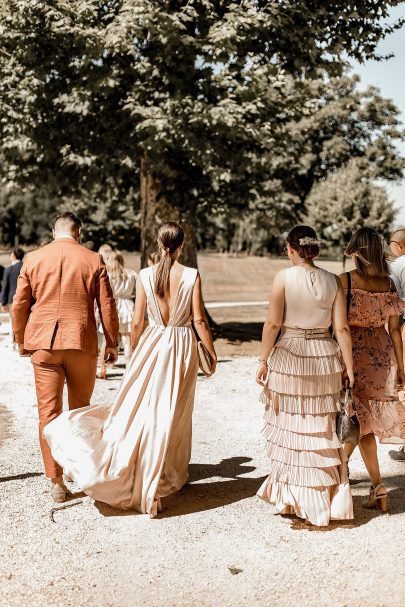 Un mariage au Château de Planchevienne en Bourgogne - Photos : Rock'n Brides - Blog mariage : La mariée aux pieds nus