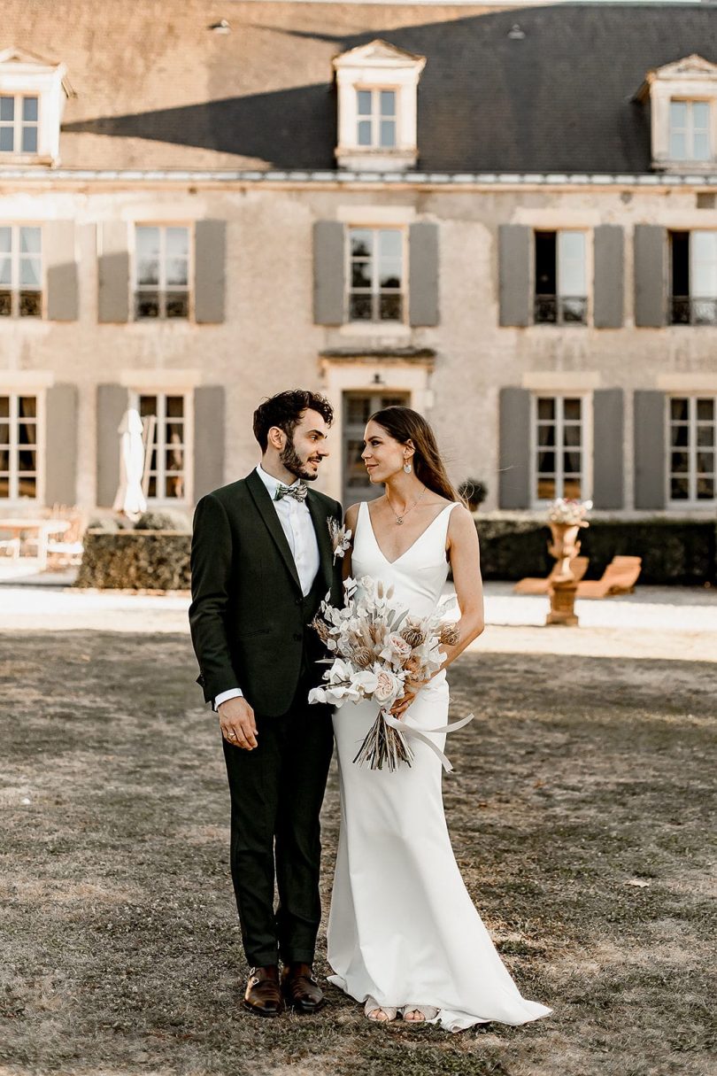 Un mariage au Château de Planchevienne en Bourgogne - Photos : Rock'n Brides - Blog mariage : La mariée aux pieds nus