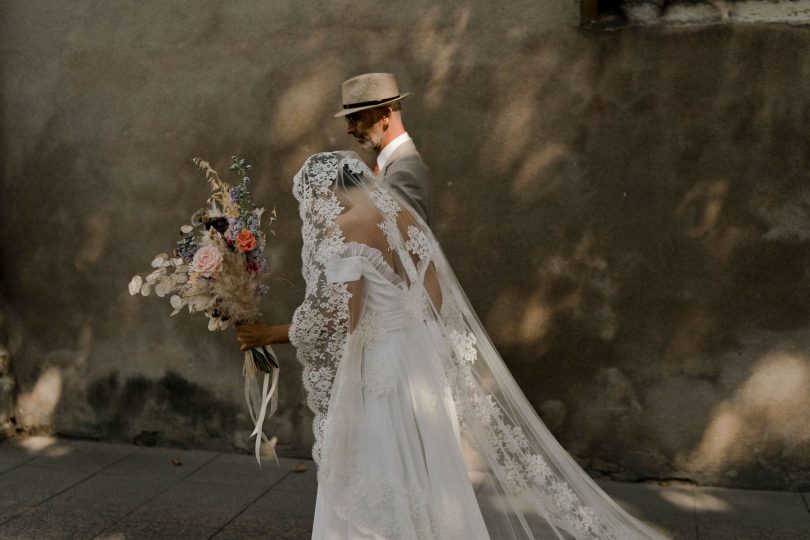 Un mariage au Château de Robernier dans le Var - Photos : Solveig et Ronan - Blog mariage : La mariée aux pieds nus