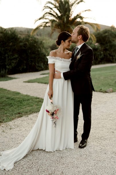 Un mariage au Château de Robernier dans le Var - Photos : Solveig et Ronan - Blog mariage : La mariée aux pieds nus