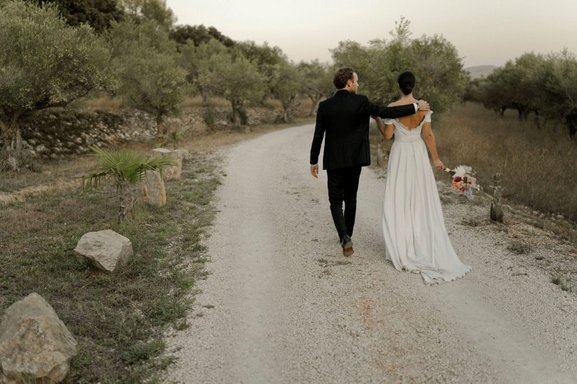 Un mariage au Château de Robernier dans le Var - Photos : Solveig et Ronan - Blog mariage : La mariée aux pieds nus