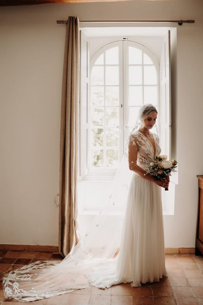 Un mariage au Château de Saint Félix près de Nîmes - Photos : Sidonie Vidal - Blog mariage : La mariée aux pieds nus