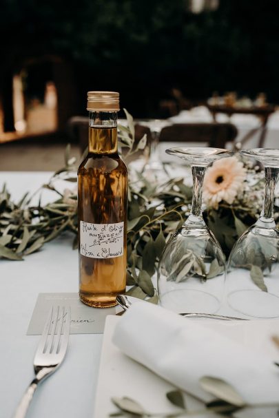 Un mariage au Château de Saint Félix près de Nîmes - Photos : Sidonie Vidal - Blog mariage : La mariée aux pieds nus