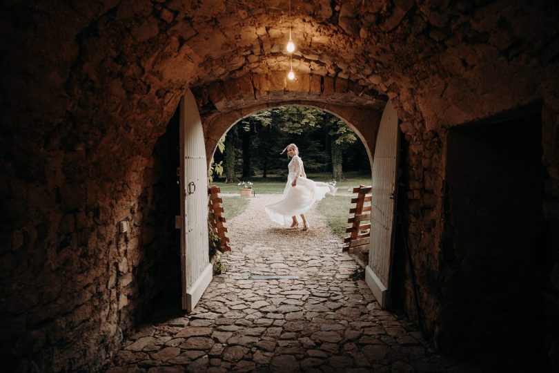 Un mariage au Château de Saint Félix près de Nîmes - Photos : Sidonie Vidal - Blog mariage : La mariée aux pieds nus