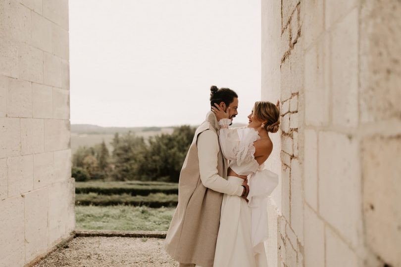 mariage au Château de la Mercerie en Charente - Photos : Alchemia Weddings - Blog mariage : La mariée aux pieds nus