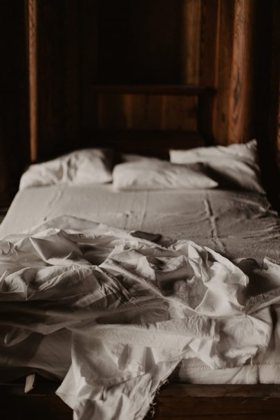 Un mariage au Château de la Mercerie en Charente - Photos : Alchemia Weddings - Blog mariage : La mariée aux pieds nus