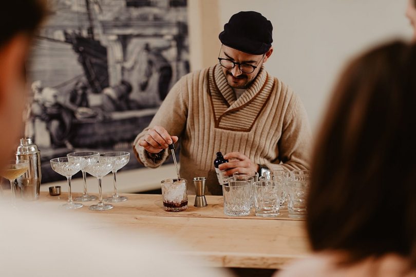 mariage au Château de la Mercerie en Charente - Photos : Alchemia Weddings - Blog mariage : La mariée aux pieds nus