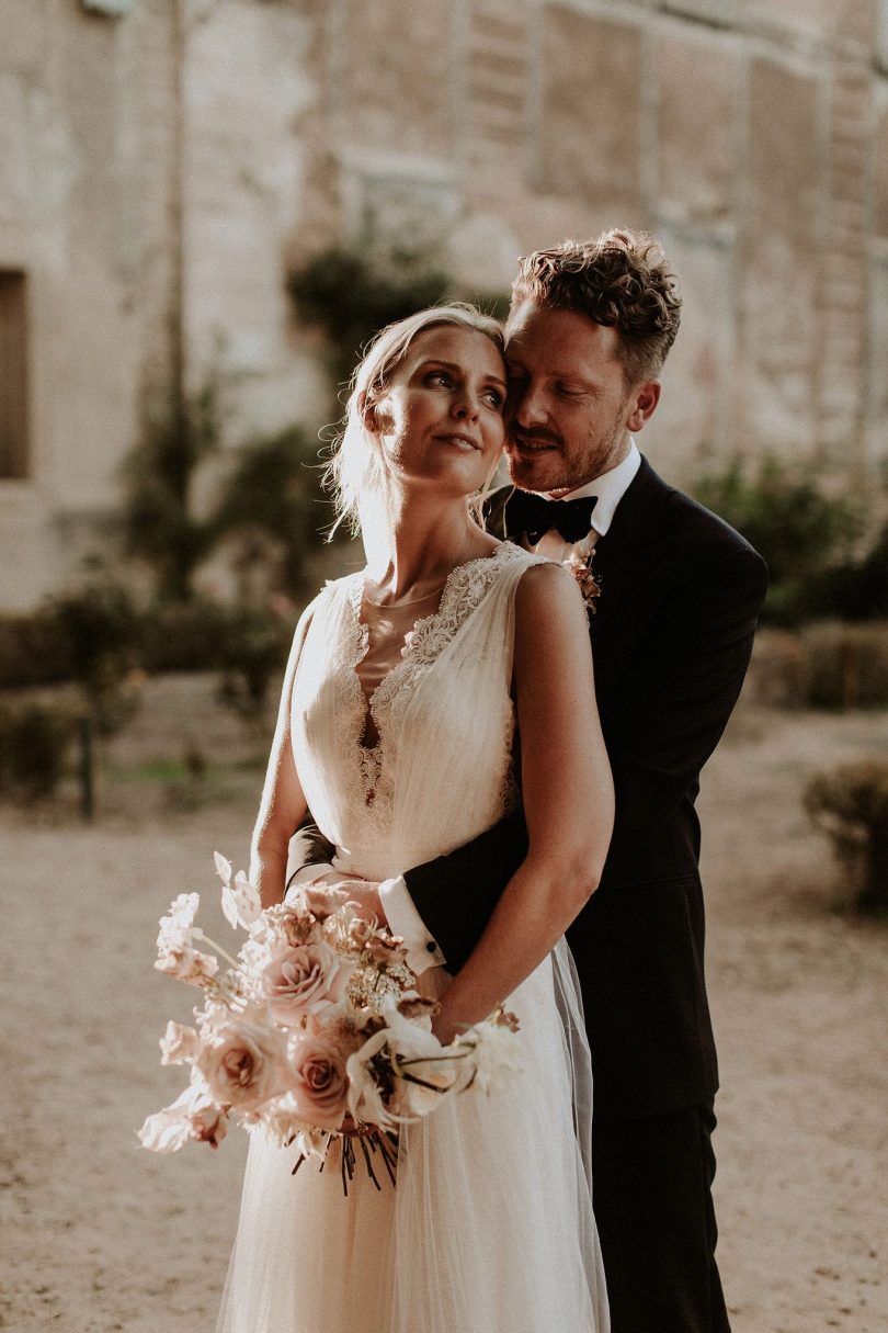 Un mariage au Château de la Mogère à Montpellier dans l'Hérault - Photos : Pinewood Weddings - Blog mariage : La mariée aux pieds nus