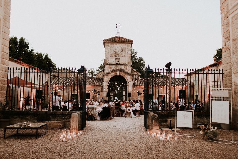 Un mariage au Château de la Mogère à Montpellier dans l'Hérault - Photos : Pinewood Weddings - Blog mariage : La mariée aux pieds nus