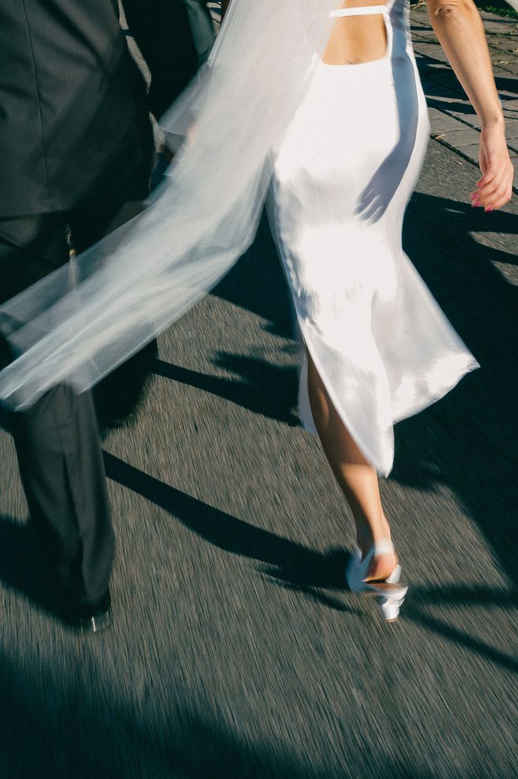 Mariage civil : Notre sélection de robes et d'accessoires de mariée - Blog mariage : La mariée aux pieds nus