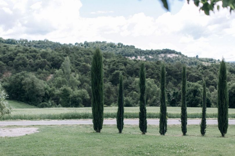 Un mariage au Clos du Tuilier en Provence - Photos : Ingrid Lepan - Blog mariage : La mariée aux pieds nus