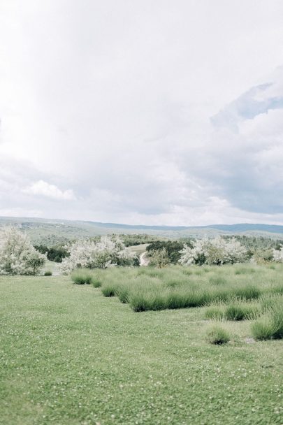 Un mariage au Clos du Tuilier en Provence - Photos : Ingrid Lepan - Blog mariage : La mariée aux pieds nus