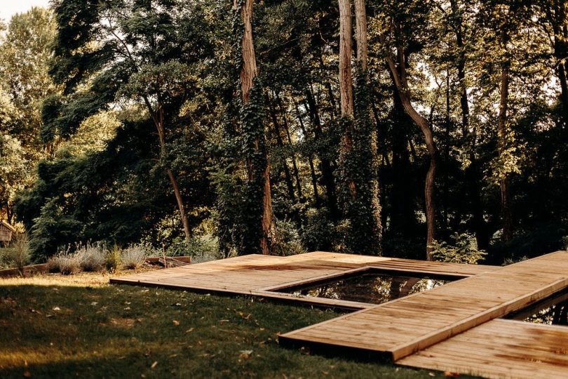 Un mariage au Coco Barn Wood Lodge dans les Landes - Photos : Melody Barabé - Blog mariage : La mariée aux pieds nus
