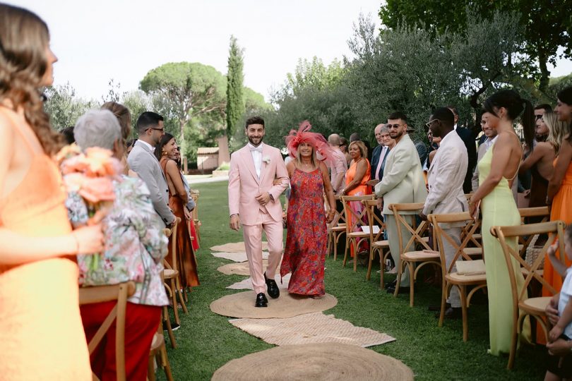 Un mariage coloré à La Bastide Verez en Provence - Photos : Laurine Bailly - Blog mariage : La mariée aux pieds nus