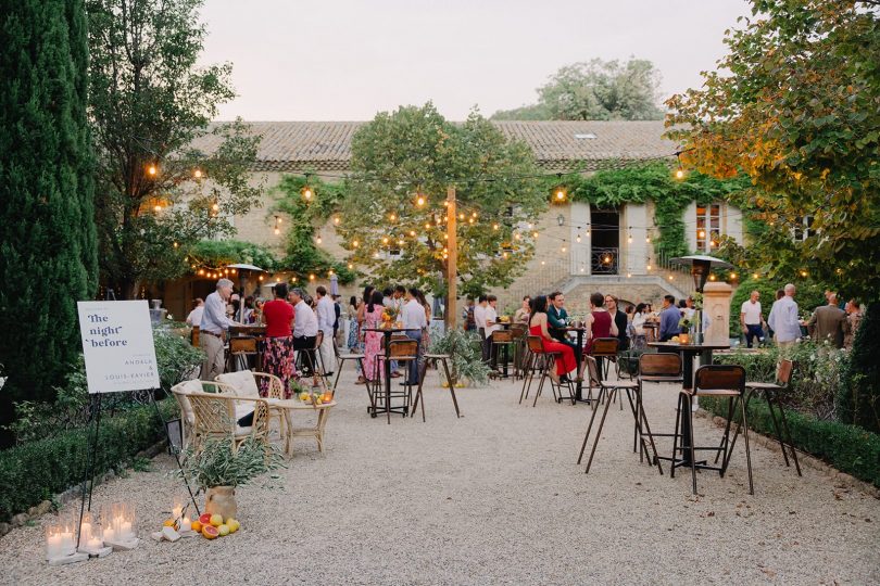 Un mariage coloré au Château de la Tour Vaucros près d’Avignon - Photos et vidéo : Alchemia - Blog mariage : La mariée aux pieds nus