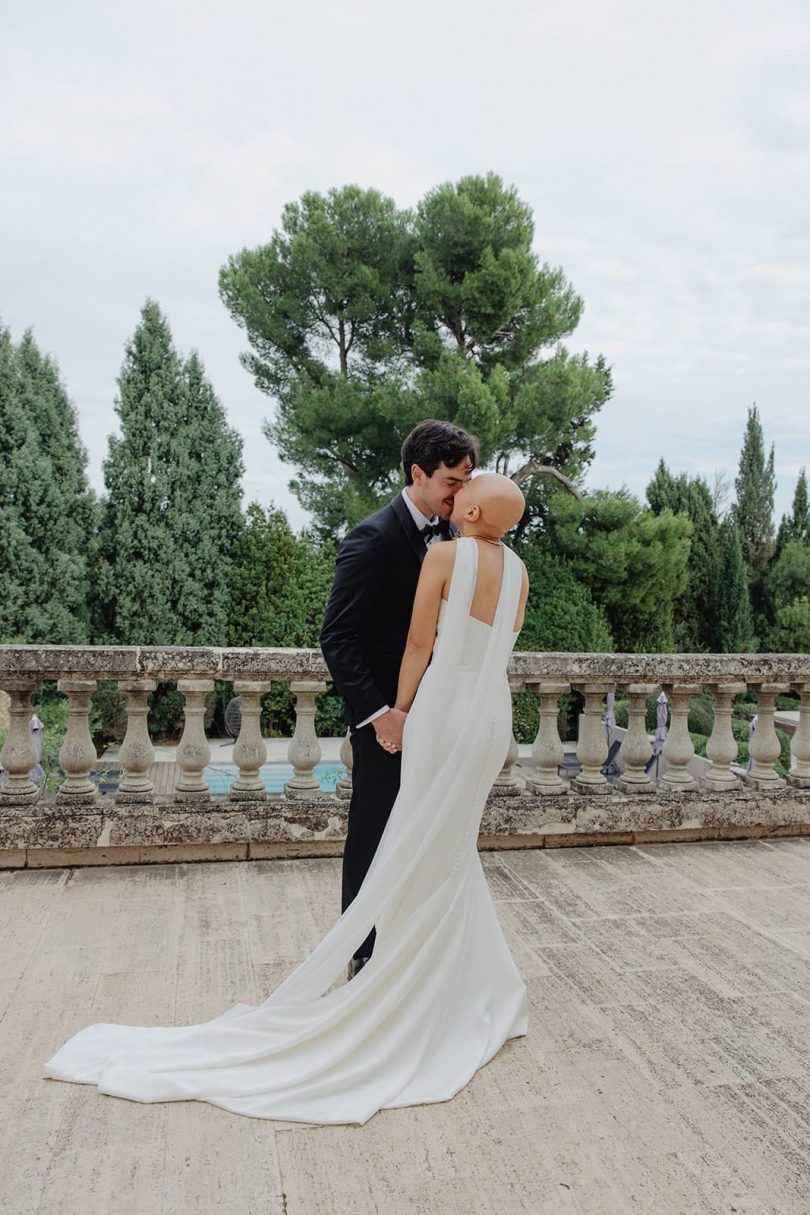 Un mariage coloré au Château de la Tour Vaucros près d’Avignon - Photos et vidéo : Alchemia - Blog mariage : La mariée aux pieds nus