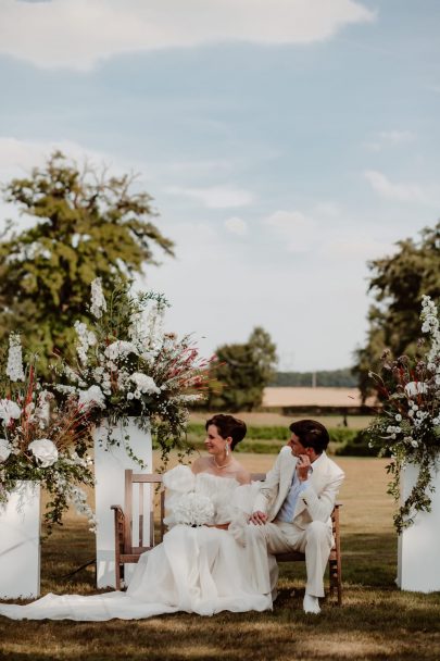 Un mariage coloré au Château de Tilly près de Paris - Photos : Moonrise Photography - Blog mariage : La mariée aux pieds nus