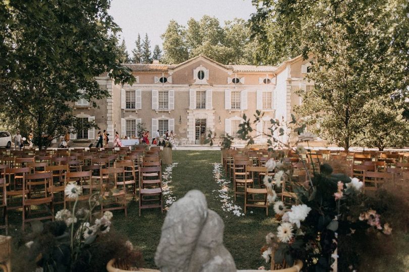 Un mariage coloré au Château de Vergières en Provence - Photos : Gwendoline Noir - Blog mariage : La mariée aux pieds nus
