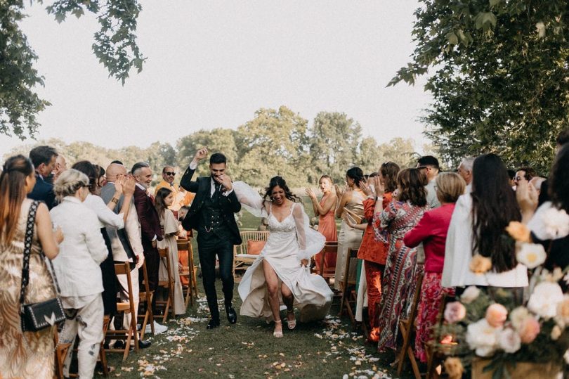 Un mariage coloré au Château de Vergières en Provence - Photos : Gwendoline Noir - Blog mariage : La mariée aux pieds nus