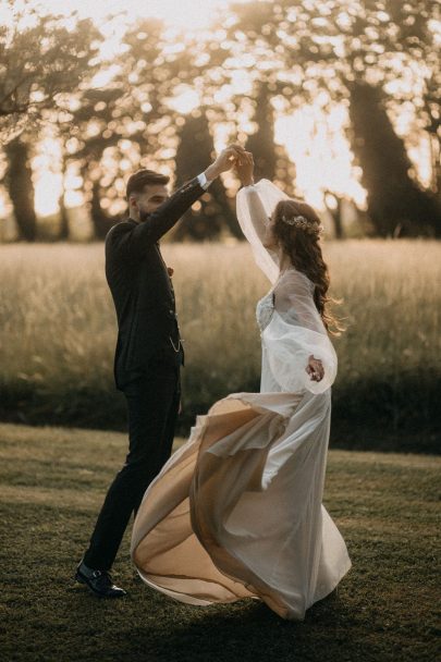 Un mariage coloré au Château de Vergières en Provence - Photos : Gwendoline Noir - Blog mariage : La mariée aux pieds nus