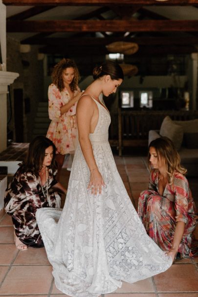 Un mariage coloré au Domaine de Valbonne dans le Gard - Photos : Clarisse et Johan - Blog mariage : La mariée aux pieds nus