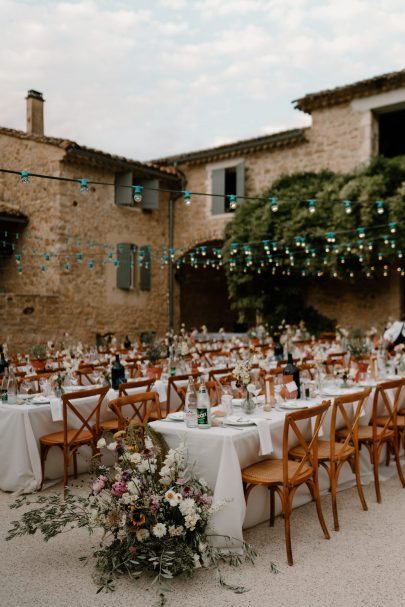 Un mariage coloré au Domaine de Valbonne dans le Gard - Photos : Clarisse et Johan - Blog mariage : La mariée aux pieds nus