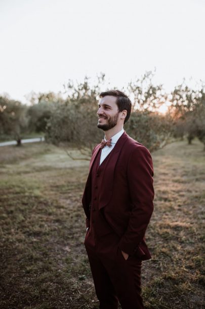 Un mariage coloré au Mas d'Arvieux en Provence - Photos : Soulpics - Blog mariage : La mariée aux pieds nus