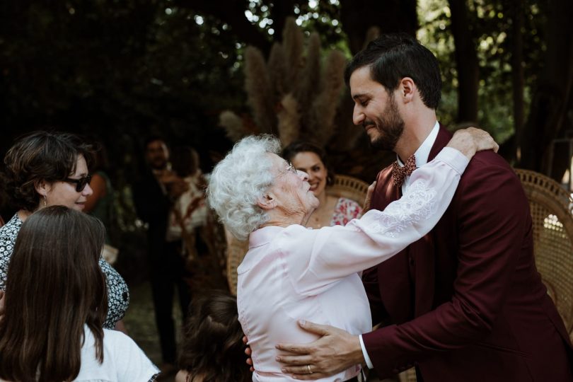 Un mariage coloré au Mas d'Arvieux en Provence - Photos : Soulpics - Blog mariage : La mariée aux pieds nus