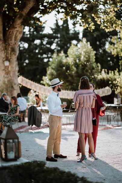 Un mariage coloré au Mas d'Arvieux en Provence - Photos : Soulpics - Blog mariage : La mariée aux pieds nus