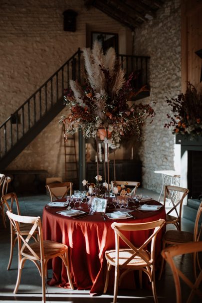 Un mariage coloré au Mas d'Arvieux en Provence - Photos : Soulpics - Blog mariage : La mariée aux pieds nus