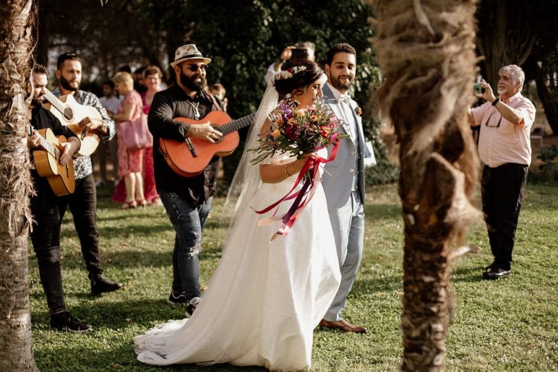 Un mariage coloré près de Narbonne dans l'Aude - Photos : Dall'k - Blog mariage : La mariée aux pieds nus